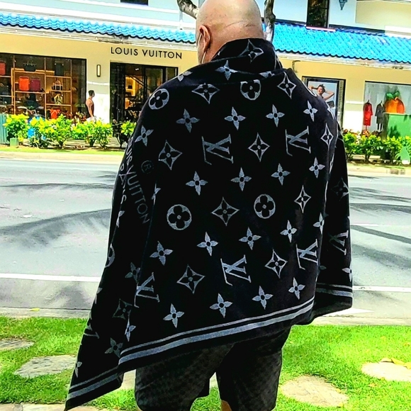 Meet your Posher, Lou - Picture 6 of 16